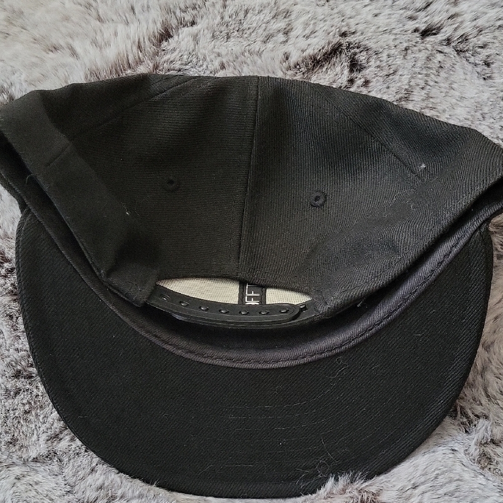 Milwaukee Bucks Snapback Hat Collection - Black, Green, White - Picture 5 of 7